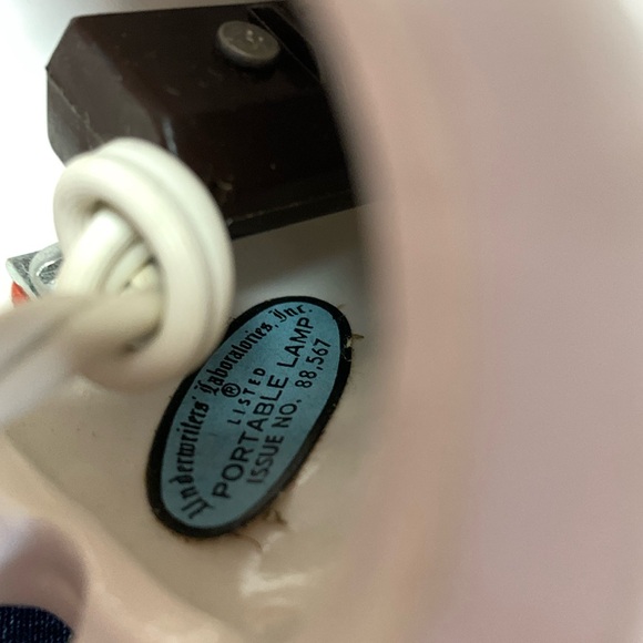 Vintage Japan Porcelain Underwriter Laboratories Portable Lamp Figurine Man Duck - Picture 7 of 12